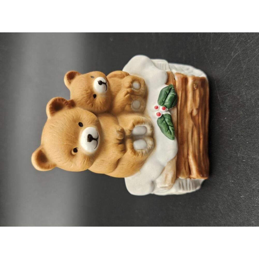 Vintage Kitsch Mom & Cub Bear Snuggling Candle Box Christmas Trinket 2.75 In